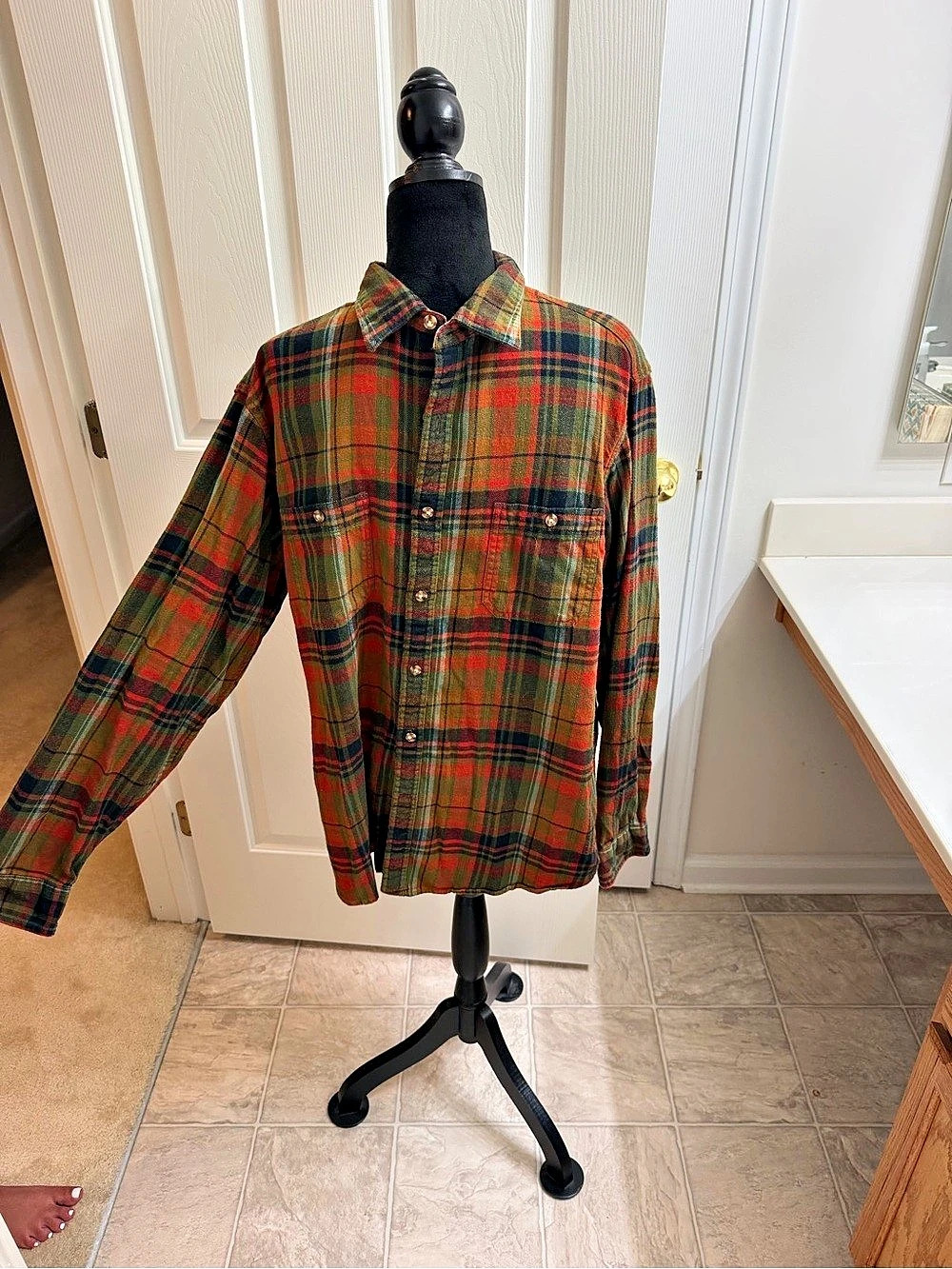 Cremieux Collection Plaid Button Down Green & orange shirt size large
